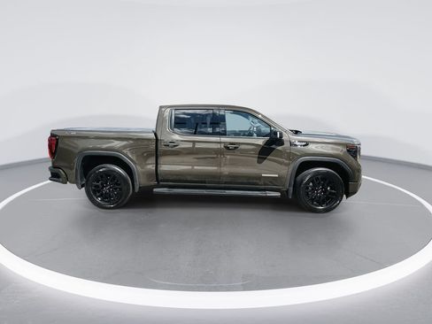 Used 2024 GMC Sierra 1500 Elevation w/ Elevation Premium Package AWD/4WD image 9