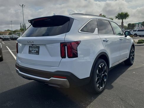 New 2026 Kia Sorento SX image 8