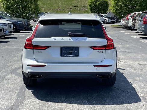 Used 2020 Volvo V60 T5 Cross Country w/ Protection Package Premier AWD/4WD image 5
