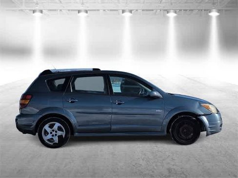 Used 2007 Pontiac Vibe w/ Sun And Sound Package image 9