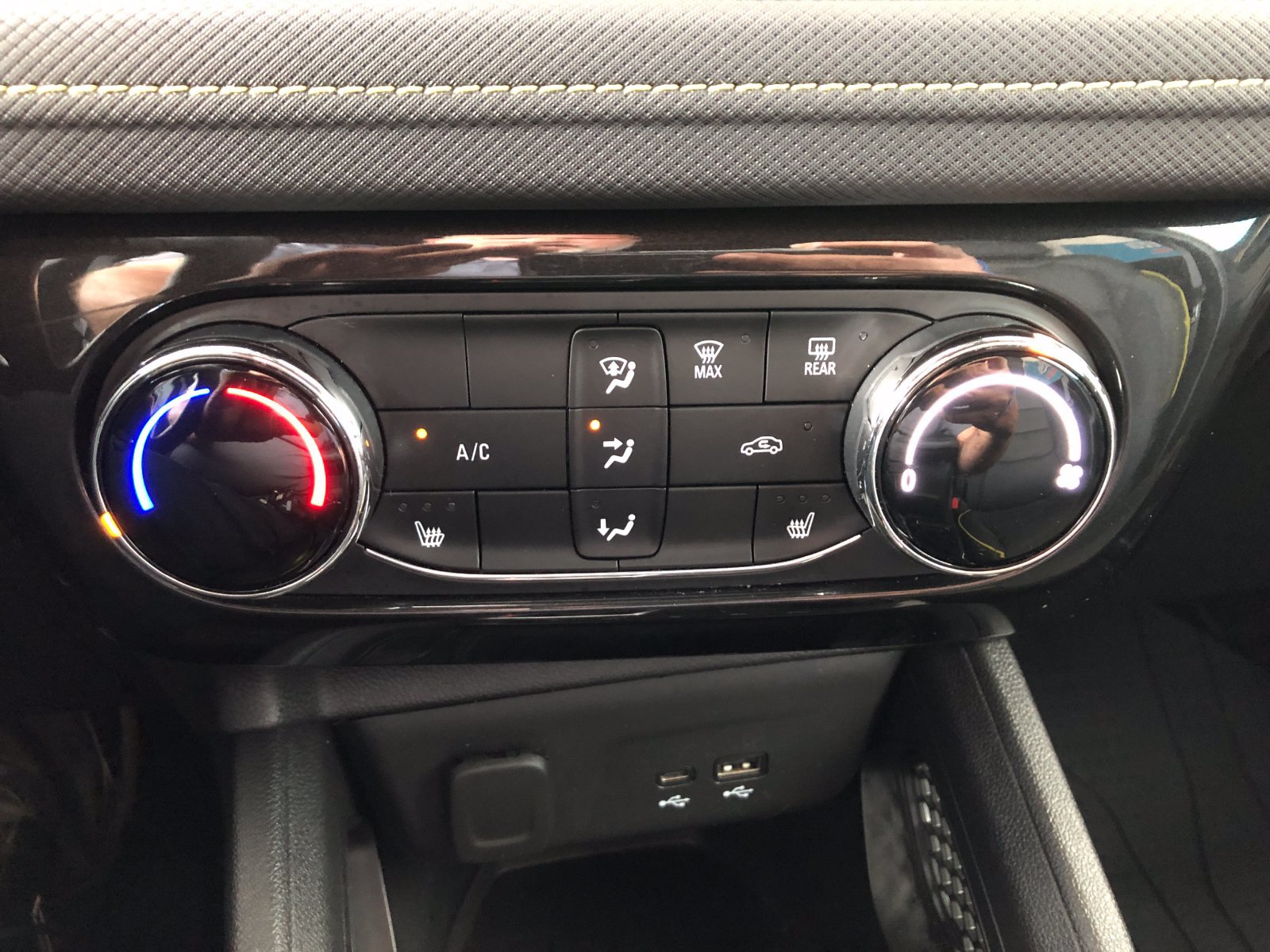 Used 2025 Chevrolet TrailBlazer ACTIV w/ Driver Confidence Package AWD/4WD image 28