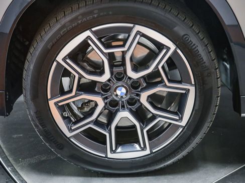 Certified 2023 BMW X1 xDrive28i w/ Convenience Package AWD/4WD image 10