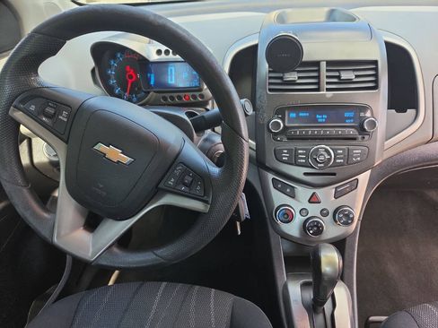 Used 2014 Chevrolet Sonic LT FWD image 26