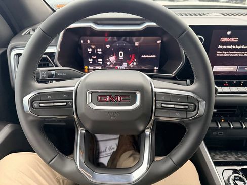 New 2026 GMC Canyon Elevation w/ Convenience Package image 17