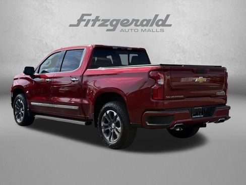 Used 2026 Chevrolet Silverado 1500 High Country w/ Technology Package AWD/4WD image 8