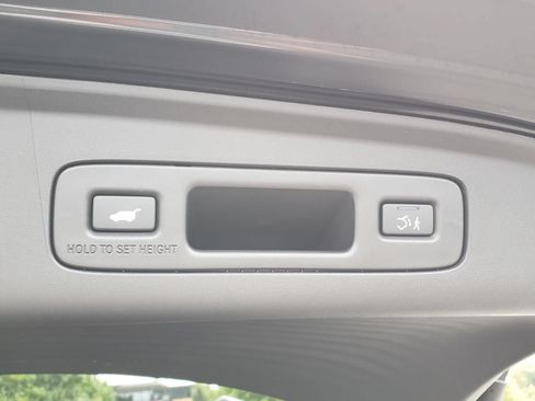 Certified 2025 Acura ADX A-Spec AWD/4WD image 10