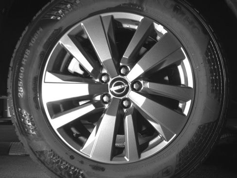 Used 2025 Nissan Pathfinder SV image 15