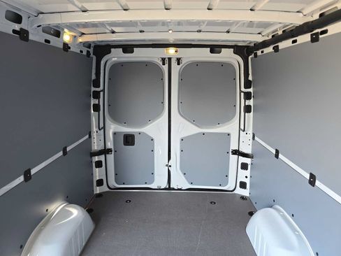 Used 2026 Mercedes-Benz Sprinter 2500 image 16