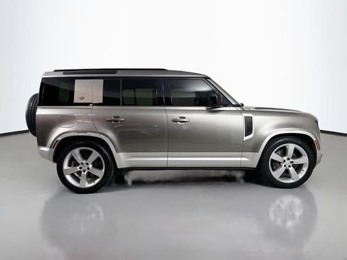 Certified 2023 Land Rover Defender 110 S AWD/4WD image 4