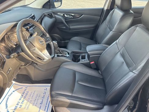 Used 2022 Nissan Rogue Sport SL AWD/4WD image 8