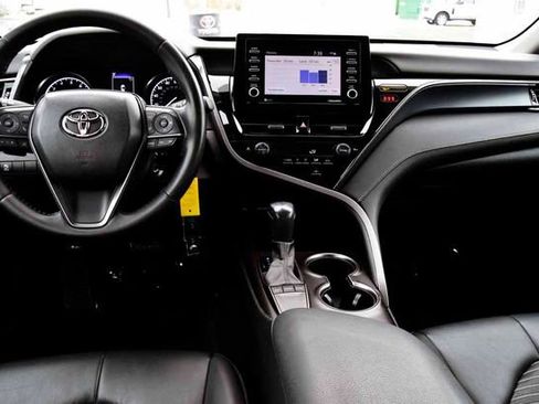 Certified 2023 Toyota Camry SE image 16