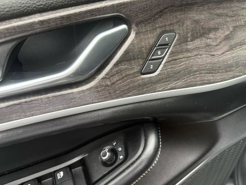 Used 2022 Jeep Grand Cherokee Limited 4xe AWD/4WD image 13
