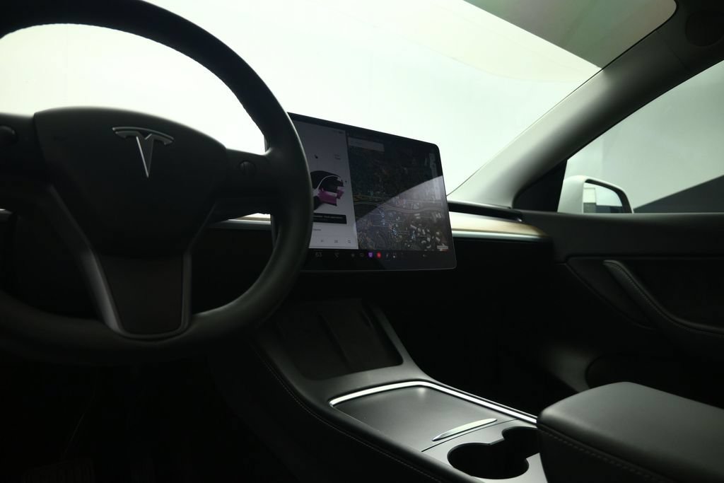 Used 2022 Tesla Model Y Long Range AWD/4WD image 52