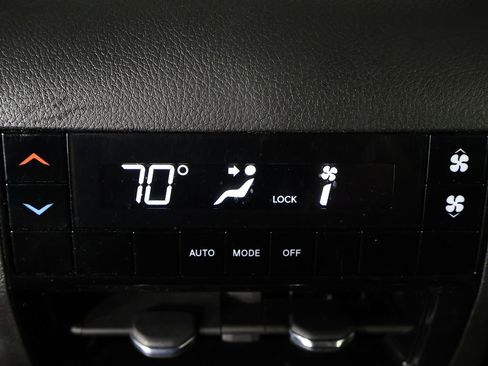 Used 2023 Jeep Grand Cherokee L Laredo AWD/4WD image 54