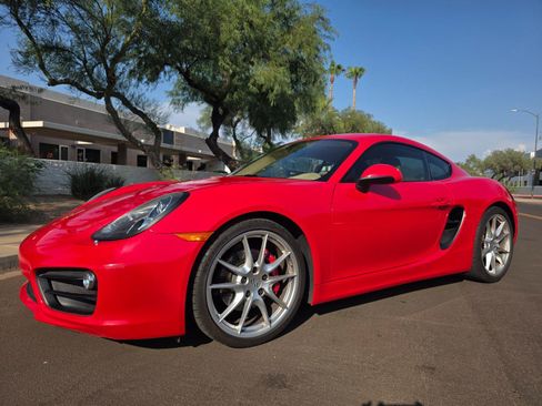 Used 2014 Porsche Cayman S RWD image 2