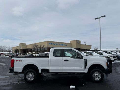 Used 2023 Ford F250 XL w/ FX4 Off-Road Package image 16