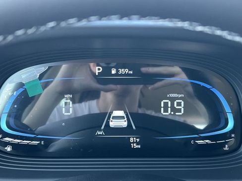New 2026 Hyundai Venue SEL FWD image 19