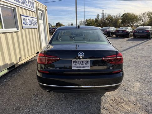 Used 2017 Volkswagen Passat 1.8T SE image 5