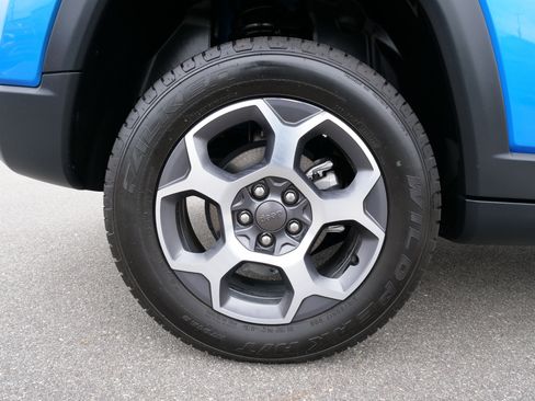 Used 2022 Jeep Compass Trailhawk w/ Trailhawk Elite Group image 11