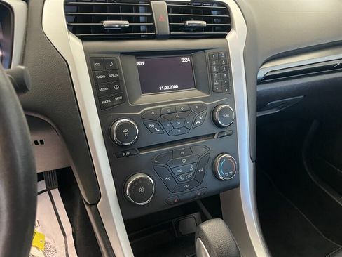 Used 2016 Ford Fusion SE w/ Equipment Group 201A AWD/4WD image 13