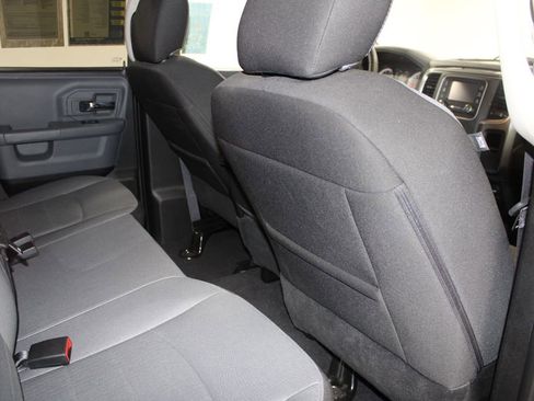 Used 2024 RAM 1500 Classic SLT image 29