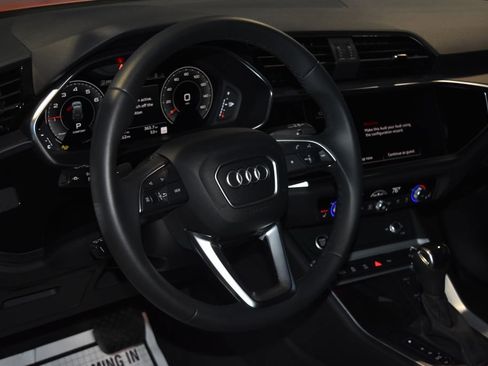 Certified 2025 Audi Q3 2.0T Premium Plus w/ Premium Plus Package image 2