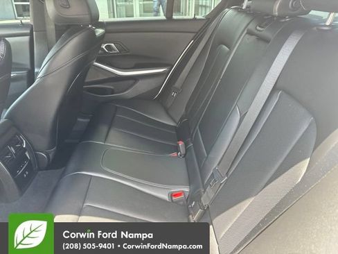 Used 2025 BMW 330i xDrive Sedan w/ Premium Package AWD/4WD image 9