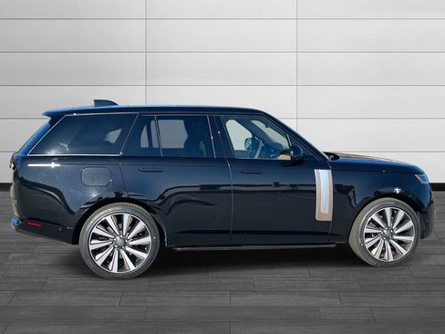 New 2026 Land Rover Range Rover SV AWD/4WD image 19