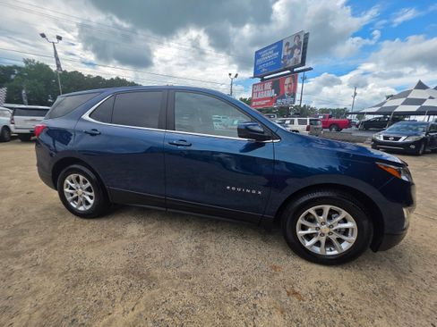 Used 2021 Chevrolet Equinox LT FWD image 4