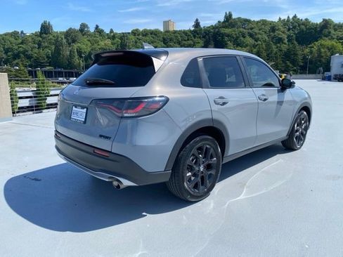 Used 2024 Honda HR-V Sport image 8