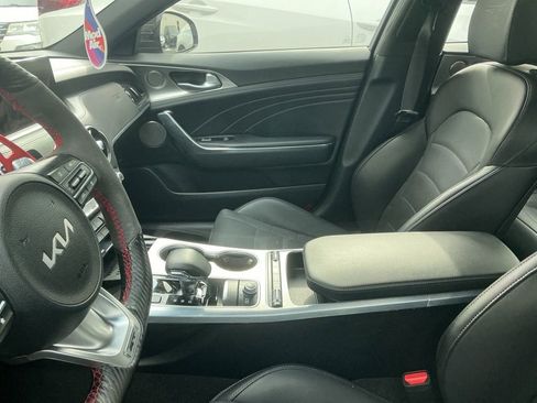 Used 2023 Kia Stinger GT2 image 5