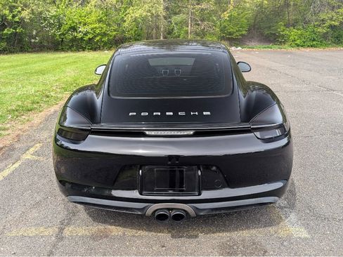 Used 2016 Porsche Cayman w/ Convenience Package RWD image 6