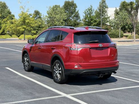 Used 2017 Toyota RAV4 LE w/ Carpet Mat Package FWD image 5