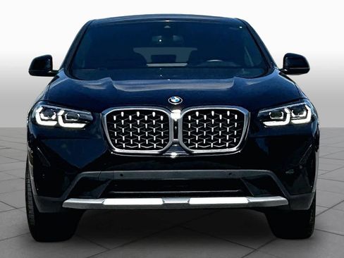 Used 2022 BMW X4 xDrive30i w/ Parking Assistance Package AWD/4WD image 3
