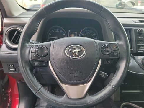 Used 2018 Toyota RAV4 XLE image 16