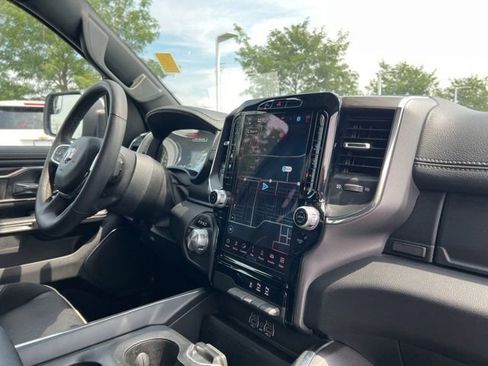 Used 2025 RAM 1500 Laramie image 42