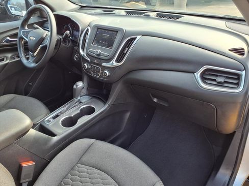 Used 2020 Chevrolet Equinox LT image 29