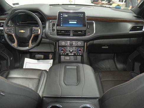 Used 2024 Chevrolet Tahoe High Country w/ Premium Package AWD/4WD image 30