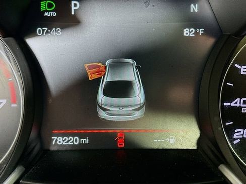 Used 2018 Alfa Romeo Giulia AWD image 15