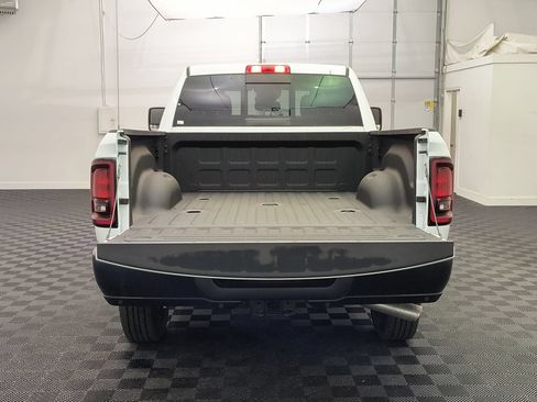 New 2025 RAM 2500 Tradesman AWD/4WD image 19
