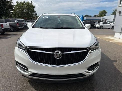 Used 2021 Buick Enclave Essence w/ Sound and Sites Package AWD/4WD image 8