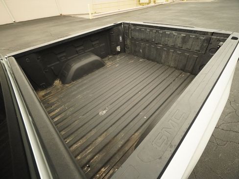 Used 2023 GMC Sierra 1500 AT4 AWD/4WD image 13