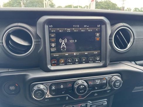 Used 2023 Jeep Wrangler Unlimited Sahara w/ Cold Weather Group AWD/4WD image 33