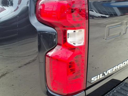 Used 2024 Chevrolet Silverado 2500 LT w/ Texas Edition AWD/4WD image 12