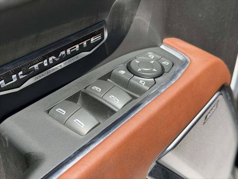 Used 2023 GMC Sierra 1500 Denali Ultimate AWD/4WD image 17