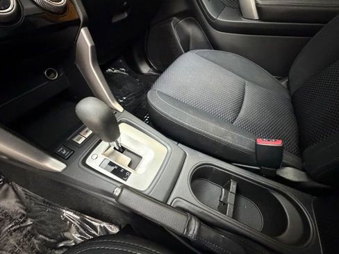 Used 2018 Subaru Forester 2.5i Premium AWD/4WD image 19