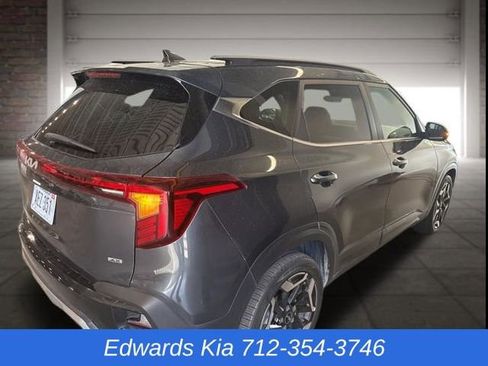 Used 2024 Kia Seltos SX w/ SX Sunroof Package image 5