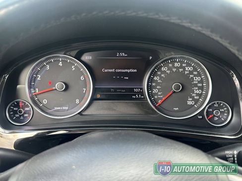Used 2013 Volkswagen Touareg Sport AWD/4WD image 28