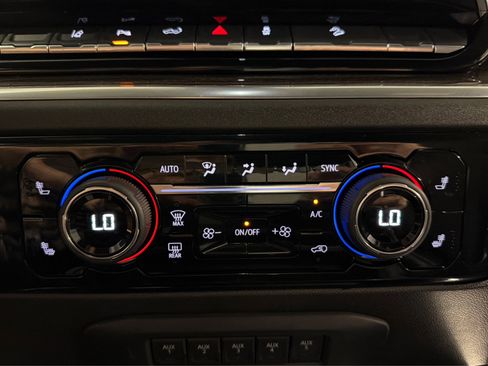 Used 2024 Chevrolet Silverado 2500 LT w/ All Star Edition image 34