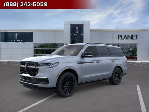 New 2025 Lincoln Navigator Reserve w/ Jet Appearance Package AWD/4WD image 1